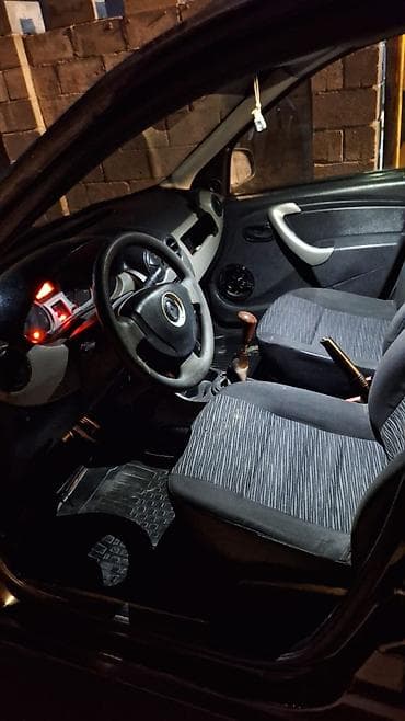 ренаулт логан: Renault Logan: 2011 г., 1.4 л, Механика, Бензин, Седан — 5