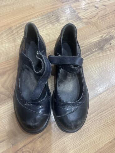 обувь для дома: Продаю туфли для девочек кожаные 
Размер 31

Пр Турция
Фирма Ocak — 1