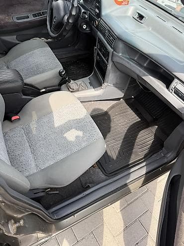 колонку: Daewoo Nexia: 2003 г., 1.6 л, Ручные, Бензин, Седан — 1