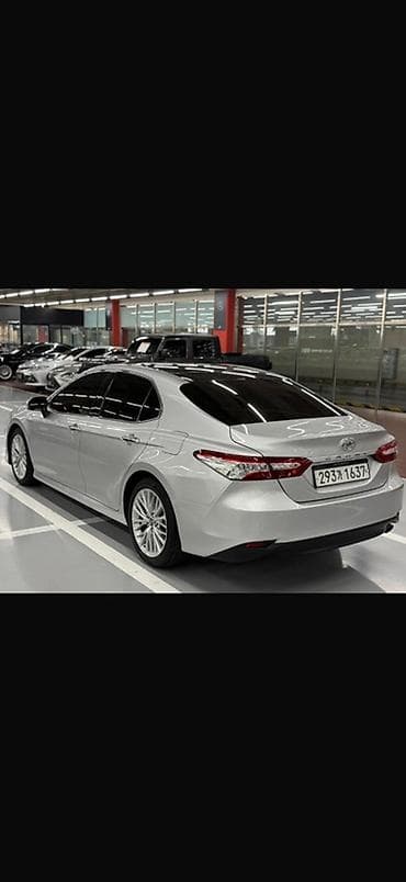 Toyota Camry: 2019 г., 2.5 л, Автомат, Бензин, Седан — 3