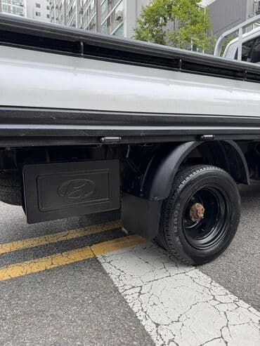 купить грузовой автомобиль с манипулятором бу: Hyundai Porter: 2019 г., 2.5 л, Типтроник, Дизель, Универсал — 10