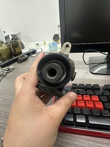 mini jack: Фаркоп Для легковых авто Б/у, Платная доставка, Самовывоз — 3