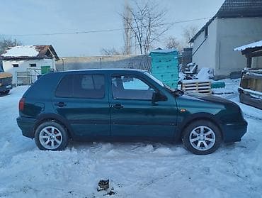 Унаа: Volkswagen Golf: 1998 г., 1.8 л, Кол менен иштөөчү, Бензин, Хетчбек — 3