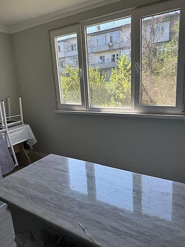 Квартиры: 1 комната, 34 м², ул. Калык Акиева Индивидуалка, 3 этаж, Косметический ремонт — 10