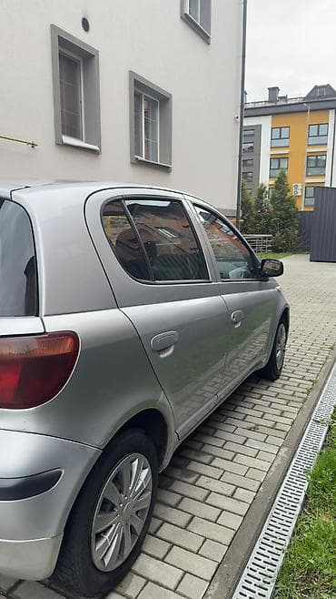 тайооа ярис: Toyota Yaris: 2005 г., 1.3 л, Механика, Бензин, Хэтчбэк — 4