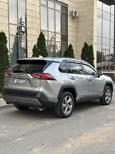 держатель для телефона на самокат: Toyota RAV4: 2019 г., 2.5 л, Автомат, Гибрид, Кроссовер — 3