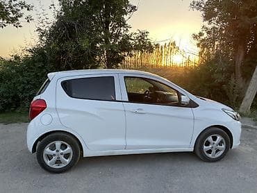 Транспорт: Chevrolet Spark: 2020 г., Хэтчбэк — 5