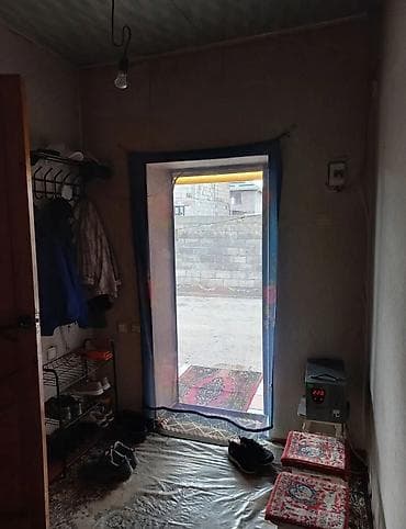 open space: 🏡 Продается уютный 4-комнатный кирпичный дом! 💰 Цена: 131 000 сом — 10