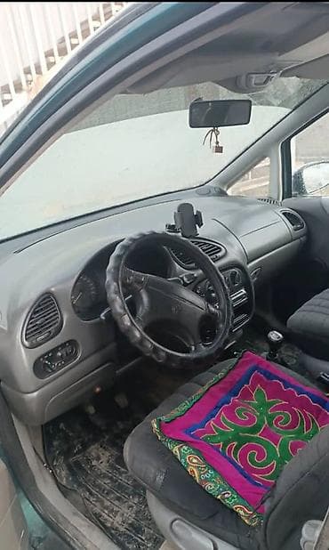 авто рага: Volkswagen Sharan: 1996 г., 2 л, Кол менен иштөөчү, Бензин, Вэн/Минивэн — 8