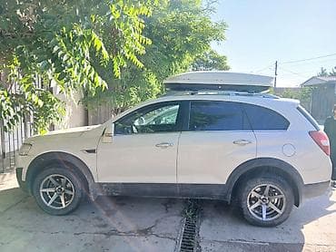 Chevrolet Captiva: 2011 г., 2.4 л, Автомат, Дизель, Кроссовер