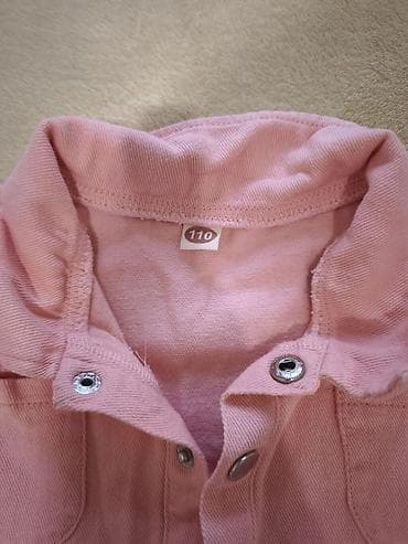 Боди: Комбез в отличном состоянии. Ростовка 110 см. Писать в whatsapp — 3