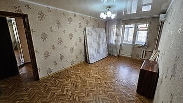 Батирлерди сатуу: 3 бөлмө, 44 м², 104-серия, 2 кабат, Косметикалык ремонт — 2