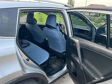 Унаа: Toyota RAV4: 2018 г., 2.5 л, Автомат, Бензин, Кроссовер — 8