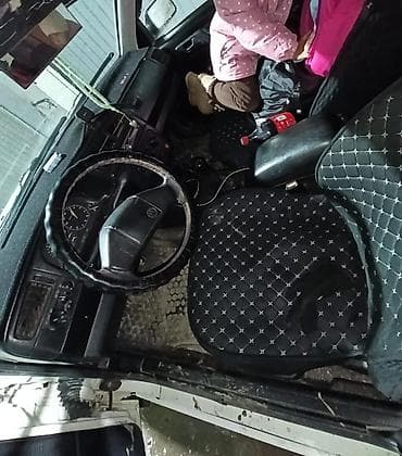 chevrolet lachetti: Volkswagen Golf: 1992 г., 1.8 л, Механика, Бензин, Седан — 5