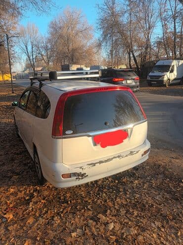 дом на обмен: Honda Stream: 2002 г., Минивэн — 6