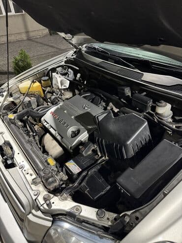 капот на аккорд: Toyota Highlander: 2004 г., 3.3 л, Автомат, Бензиновая, Кроссовер — 20