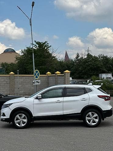 eclipse cross: Nissan Qashqai: 2019 г., 2 л, Автомат, Бензин, Кроссовер — 4