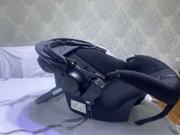 автомобильное кресло для грудничков: Автокресло, цвет - Серый, Б/у — 5