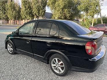 Toyota Echo: 2000 г., 1.5 л, Автомат, Бензин, Седан — 4