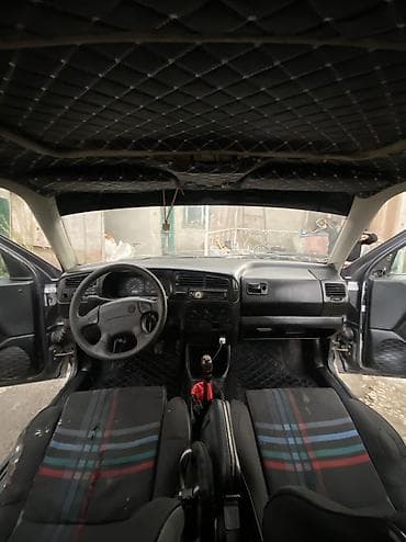 Продажа авто: Volkswagen Golf: 1994 г., Бензин, Хэтчбэк — 7