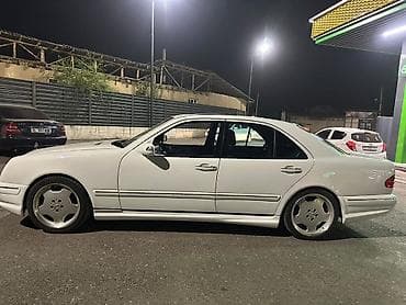 Mercedes-Benz E-Class: 2000 г., 5.5 л, Автомат, Седан — 1
