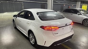 спринтер сидай: Toyota Corolla: 2020 г., 1.8 л, Автомат, Гибрид, Седан — 6