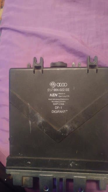 Audi B4(C4) компьютер двигателя,V2.0l (digifant) 92г.в at lalafo.kg Audi B4(C4) компьютер двигателя,V2.0l (digifant) 92г.в