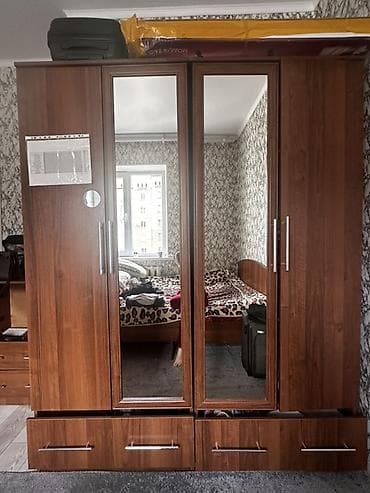 стойки для душа: Шифоньер, шкаф для одежды, Б/у, Прямой, ЛДСП — 1