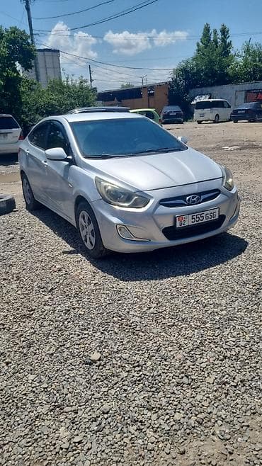 bud e5: Hyundai Accent: 2012 г., 1.6 л, Автомат, Бензин, Седан — 3