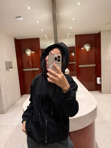 купить кофту: Толстовки и худи с принтами - Черный худи на молнии с капюшоном и — 1