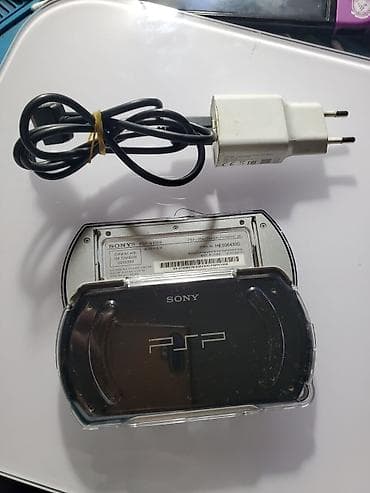 обменяю на: Очень редкая на сегодняшний день Psp Go прошитая 16 гб родная память — 2