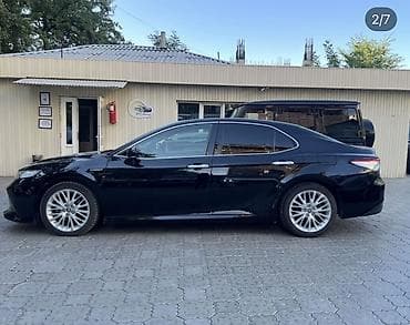 Продажа авто: Toyota Camry: 2018 г., Гибрид — 10