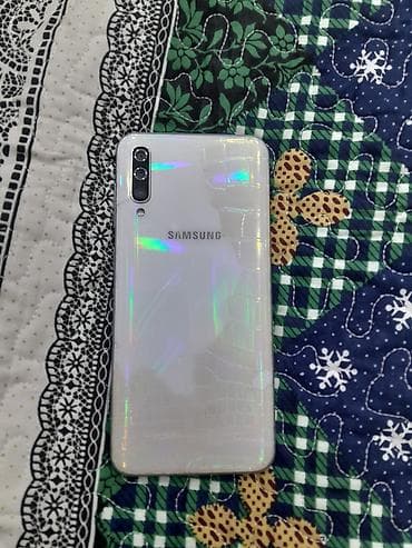 Samsung Galaxy A50, Б/у, 128 ГБ, цвет - Белый, 2 SIM