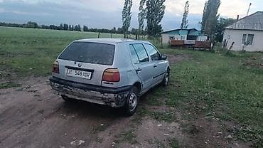купить опель вектра б: Volkswagen Golf: 1993 г., 1.4 л, Механика, Бензин, Хэтчбэк — 3