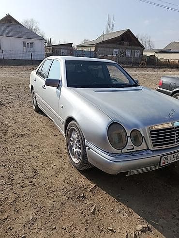 мер: Mercedes-Benz E-Class: 1995 г., 3.2 л, Автомат, Бензин, Седан — 4