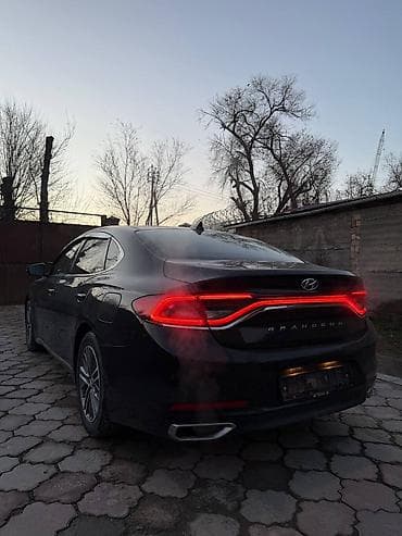 good year: Hyundai Grandeur: 2017 г., 3 л, Автомат, Газ, Седан — 5