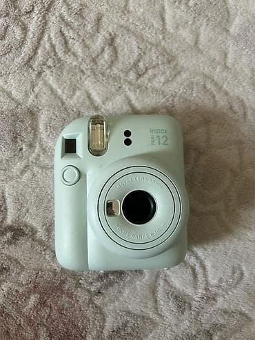 Техника и электроника: Fujifilm Instax Mini 12 — моментальная фотокамера мятного цвета — 2