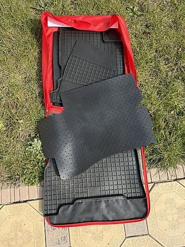 резины 17: Резиновые Полики Для салона цвет - Черный — 1