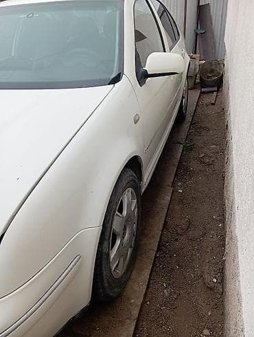 honda mobilo: Volkswagen Bora: 2001 г., Седан — 3