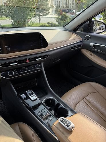 byd e2 2023: Hyundai Sonata: 2019 г., 2 л, Автомат, Бензин, Седан — 8