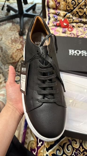 Мырзалардын бут кийими: Эркектердин кроссовкасы, 43, 44, Hugo Boss, Жаңы, түсү - Кара, Өзү алып кетүү — 2
