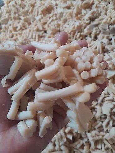 спартивный одежда: Сырье сатылат. Саамынга даяр сырье. 6 туру бар. Самын ондурушуно — 10