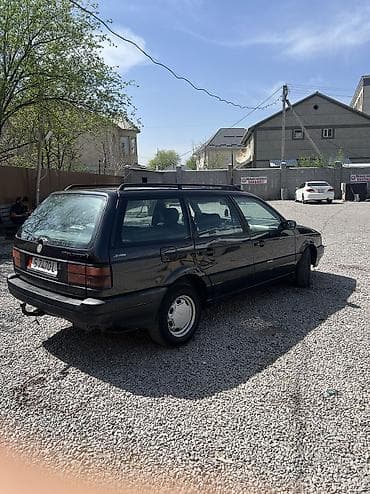 Volkswagen Passat Variant: 1993 г., 1.8 л, Механика, Бензин, Универсал — 4