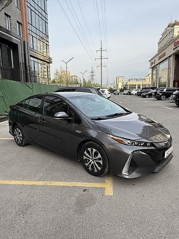 second tech: Toyota Prius: 2020 г., 1.8 л, Вариатор, Гибрид, Хэтчбэк — 7