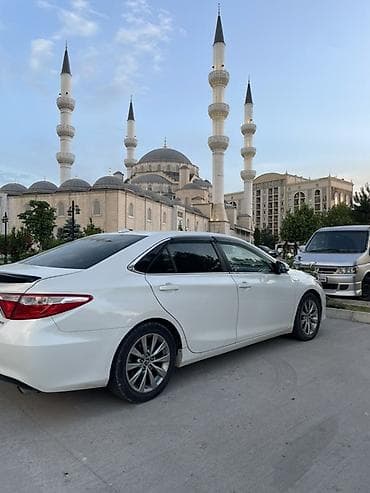 corolla 2004: Toyota Camry: 2015 г., 2.5 л, Автомат, Гибрид, Седан — 4