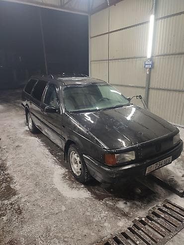 bmw 740: Volkswagen Passat Variant: 1990 г., 1.8 л, Универсал — 4