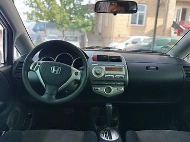 yan up: Honda Jazz: 2007 г., 1.4 л, Автомат, Бензин, Хэтчбэк — 5
