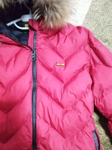 курточка: Срочно продаю Легкую,курточку,Теплая",Фенди"(Оригинал,мех натур,) — 4