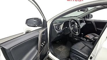 step rf3: Toyota RAV4: 2018 г., 2.5 л, Автомат, Гибрид, Кроссовер — 7