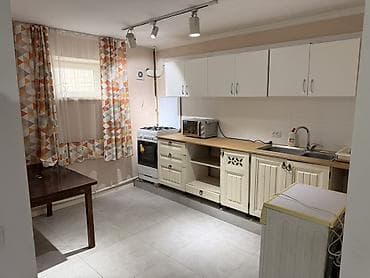 дом торговли: 50 м², С мебелью — 1
